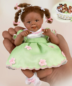 Маленькая кукла АА Благословенная кроха  от автора Laura Tuzio-Ross от Ashton-Drake