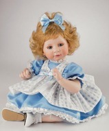 Фарфоровая коллекционная кукла - Малышка Анна