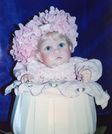 Фарфоровая кукла - Конфетка
