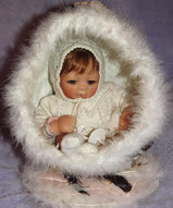 Фарфоровая кукла - Малышка в скорлупе