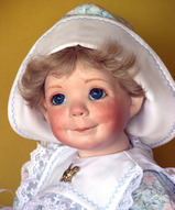 Коллекционная фарфоровая кукла - Келли Сью