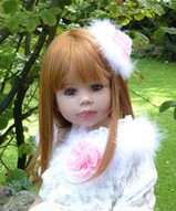 Коллекционная кукла шарнирная - Dee Dee Red