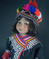 Большая фарфоровая кукла в национальном костюме - Жительница гор Майведи