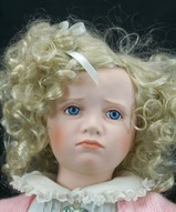Коллекционная кукла фарфоровая - Капризная Каролина 