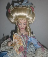 Фарфоровая кукла коллекционная  - Королева Мария Антуанетта