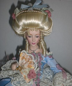 Королева Мария Антуанетта от автора Maryse Nicole от Franklin Mint