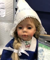 Коллекционная кукла виниловая - Алиса