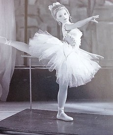 Балерина Лариса от автора  от Ashton-Drake