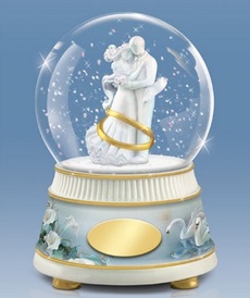 Снежный шар Сегодня, завтра, всегда от автора Lena Liu от Bradford Exchange