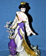 Красивые фарфоровые статуэтки гейш - Принцесска Цветков сливы гейша