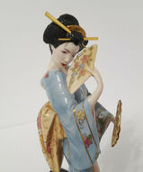 Фарфоровые статуэтки гейш, фарфоровые фигурки гейш, японский стиль, японская гейша - Фарфоровая скульптура Гейша 
