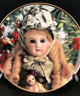 Коллекционные настенные тарелки с куклами - Тарелка Портрет Селесты