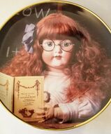 Винтажные тарелки настенные антикварные куклы - Тарелка Портрет Софии