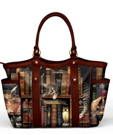 Дизайнерская сумка Котики в библиотеке от автора  от Bradford Exchange