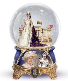 Снежный шар Королева Елизавета от автора  от Bradford Exchange