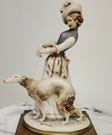 Итальянская статуэтка Каподимонте, итальянский фарфор Capodimonte - Леди с гончей