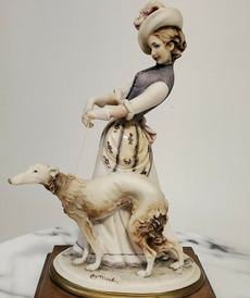 Статуэтка Леди с гончей от автора Bruno Merli от Capodimonte