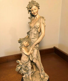 Статуэтка Материнская рука от автора Giuseppe Armani от Capodimonte