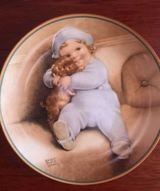 Коллекционная тарелка Малыш 4 от автора  от Franklin Mint