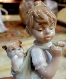Фарфоровая статуэтка Девочка с хвостиком от автора  от Lladro и других бренды