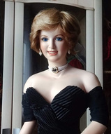 купить куклу, кукла из частной коллекции - Диана Королева сердец